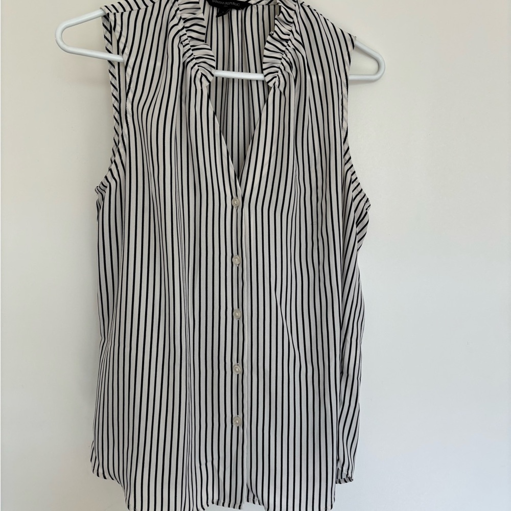 Banana Republic Black and White Sleeveless Mandarin Collar Blouse